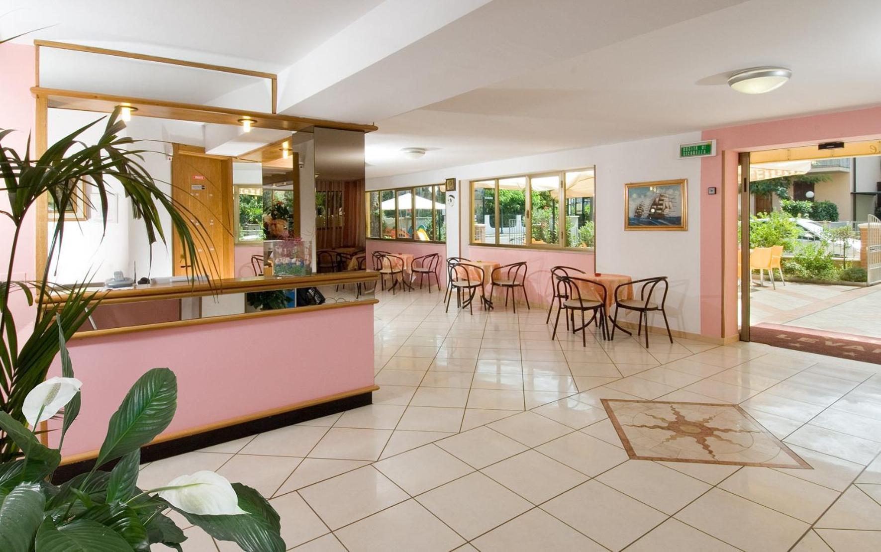 Hotel Levante تّشيرفييا المظهر الخارجي الصورة