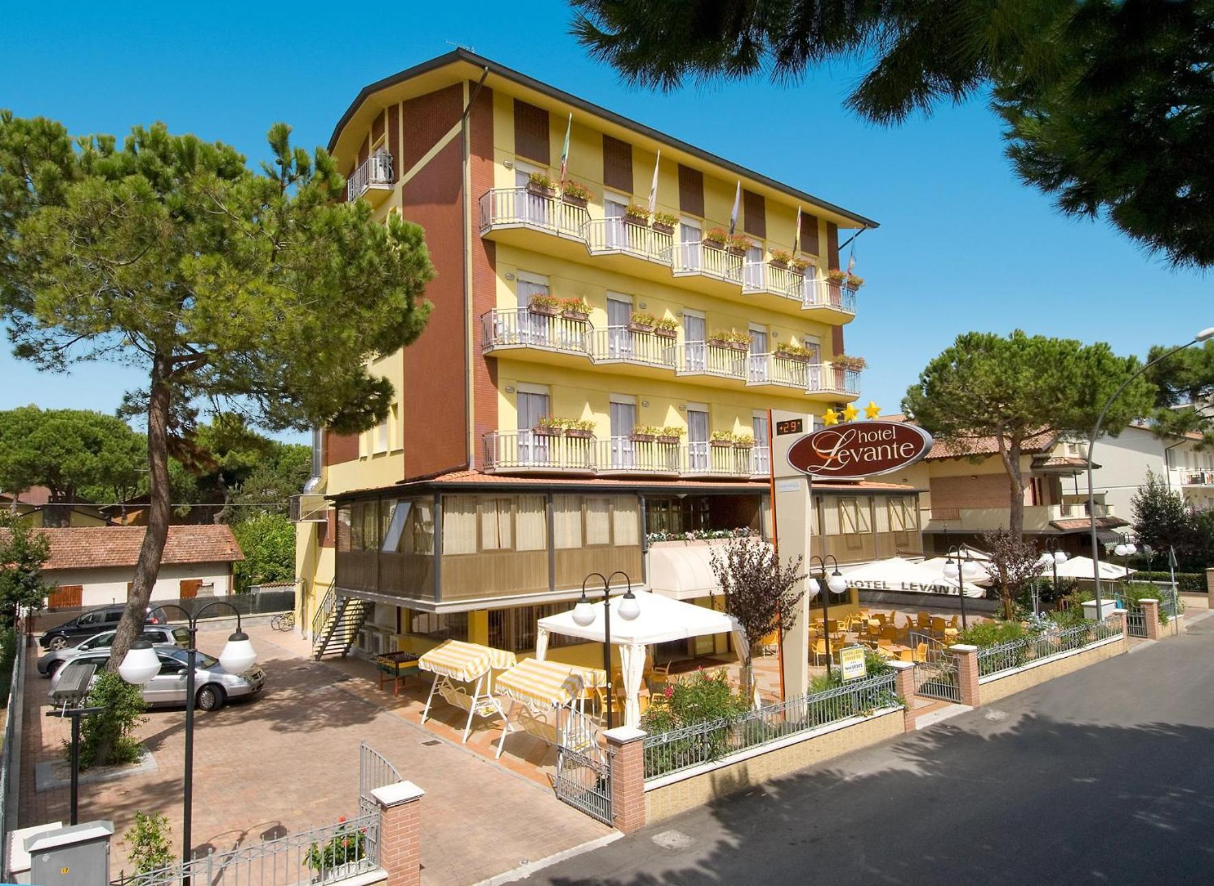 Hotel Levante تّشيرفييا المظهر الخارجي الصورة
