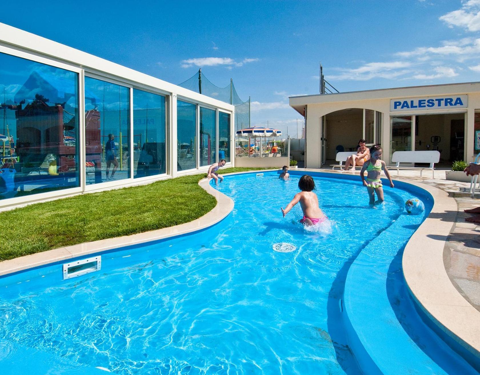 Hotel Levante تّشيرفييا المظهر الخارجي الصورة