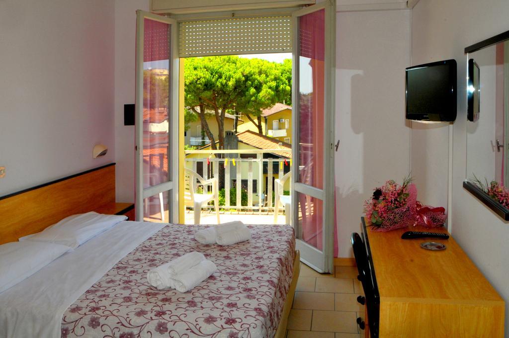 Hotel Levante تّشيرفييا المظهر الخارجي الصورة