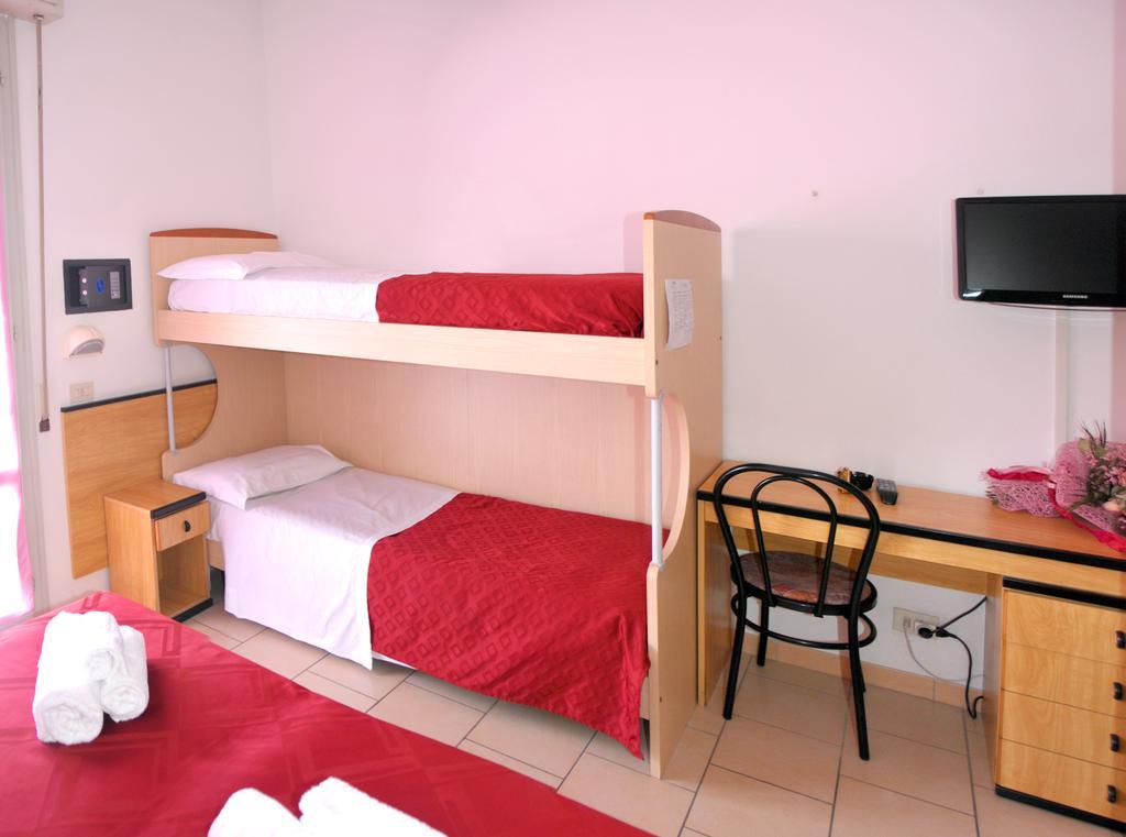 Hotel Levante تّشيرفييا المظهر الخارجي الصورة